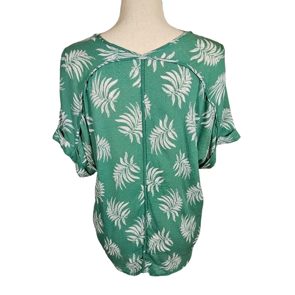 Kaileigh V Neck Short Sleeve Blouse, Green/ With White Leaves, Small - Picture 3 of 8
